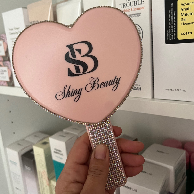 {Shiny Beauty} – Miroir Rose en Forme de Cœur Orné de Strass